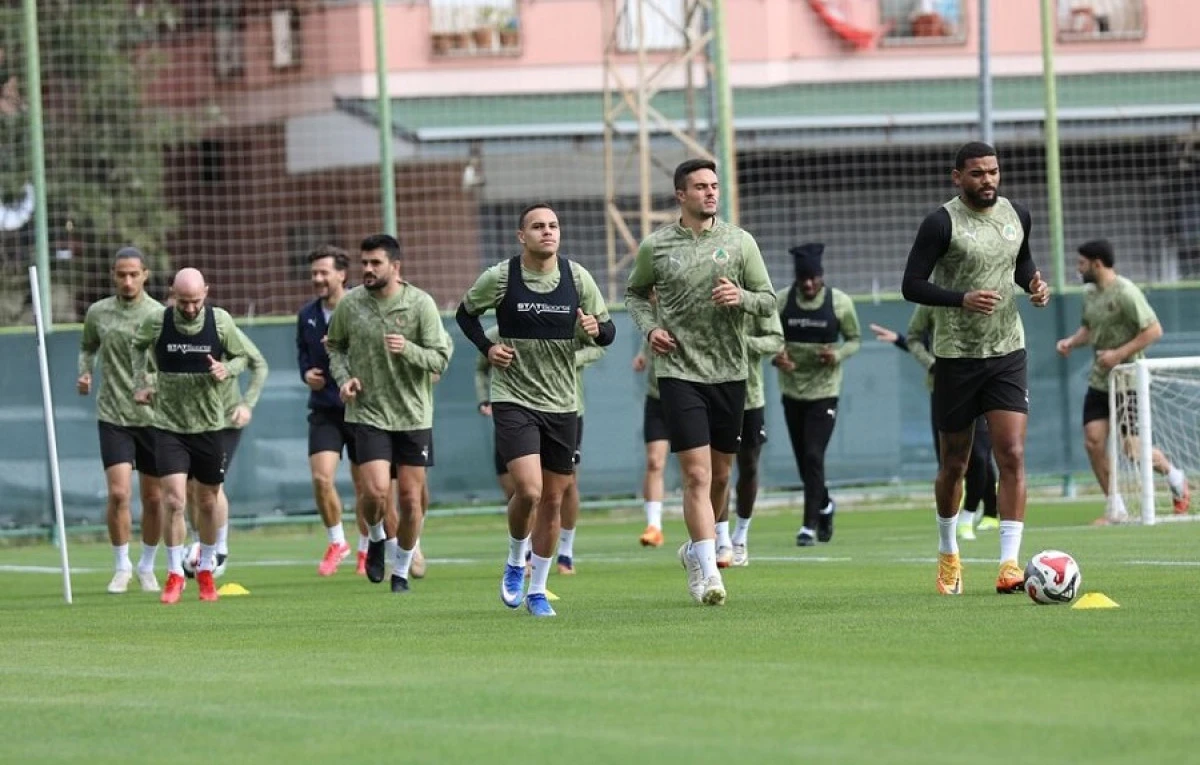 CORENDON ALANYASPOR GAZİANTEP FK HAZIRLIKLARINA HIZLI BAŞLADI