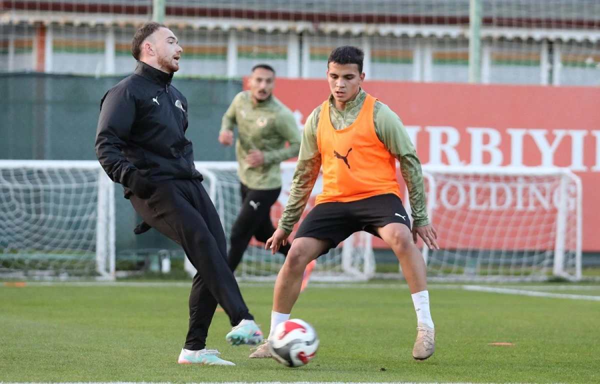 Corendon Alanyaspor Rize Deplasmanı Hazırlıklarına Başladı