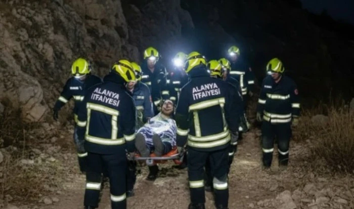 Dinek&rsquo;te Seyir Terasında Korkutan D&uuml;ş&uuml;ş