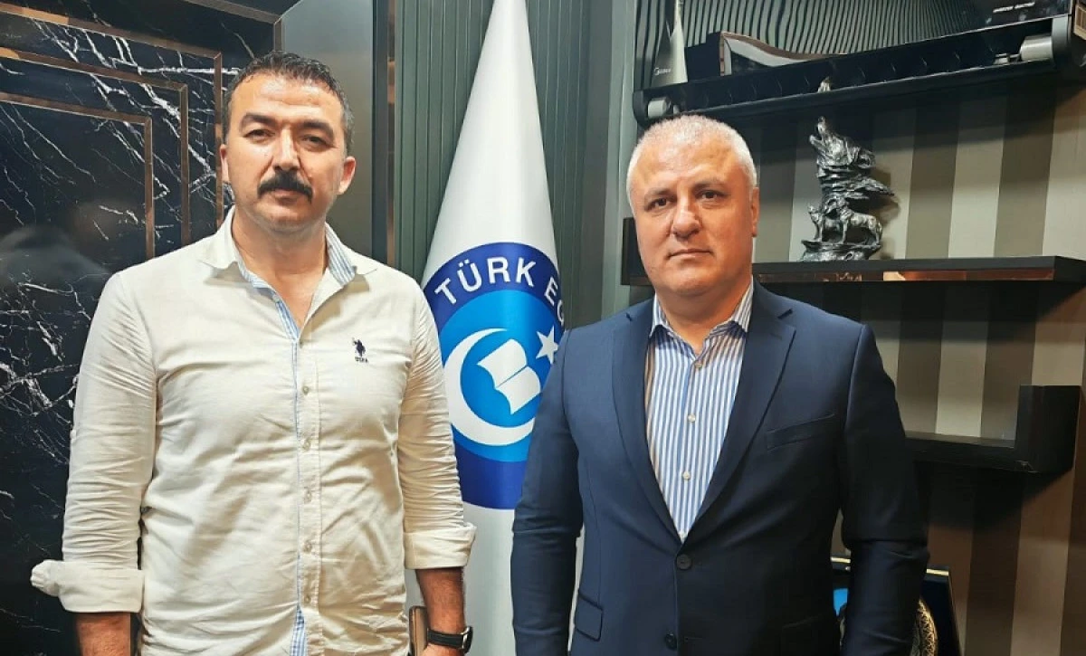 Eray Erdem&rsquo;den &Ouml;ğretmenlere Tatil M&uuml;jdesi
