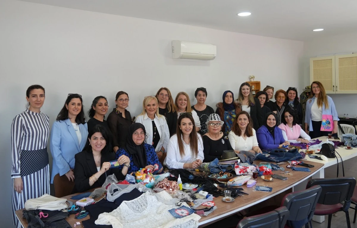 Eski Kıyafetler Yeniden Hayat Buldu