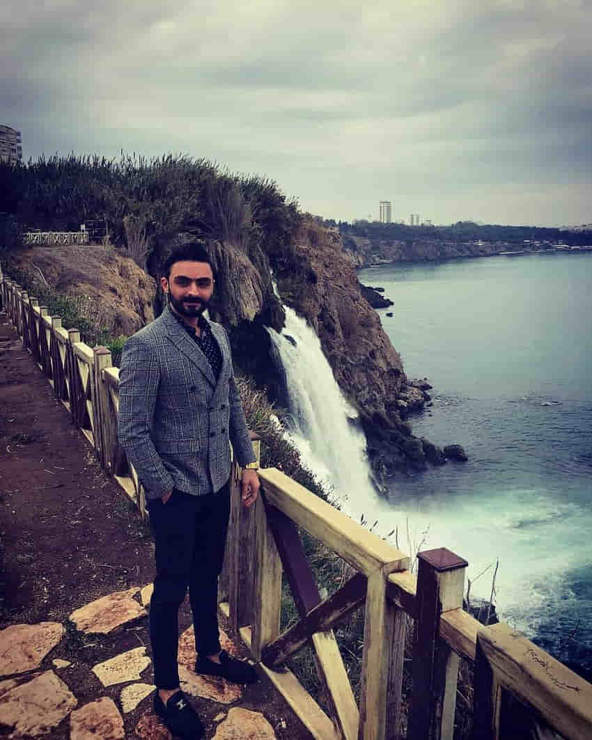 Haftanın Şık Beyi Aka