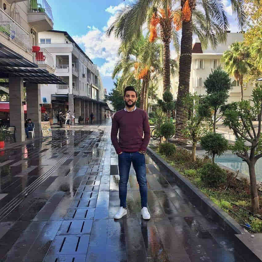 Murat Aka Sevenleri Tarafından Mesaj Yağmuruna Tutuldu