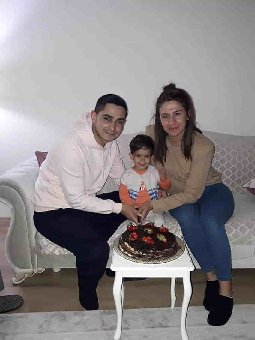 Niyazi Gülen'e Ailesi Tarafından Doğum Günü Sürprizi