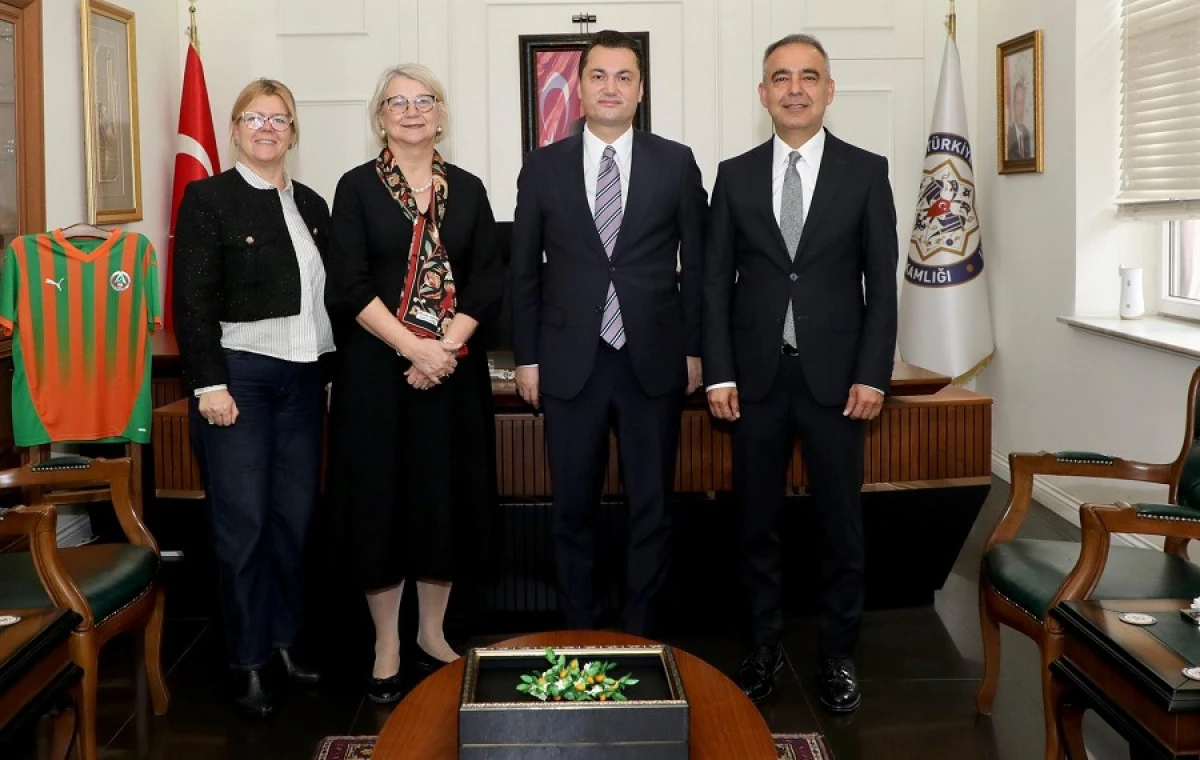 Finlandiya Büyükelçisinden Alanya Kaymakamına Ziyaret