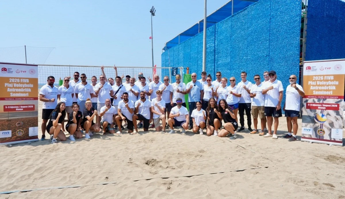 FIVB Plaj Voleybolu Antren&ouml;rl&uuml;k Kursu Alanya&rsquo;da Başladı
