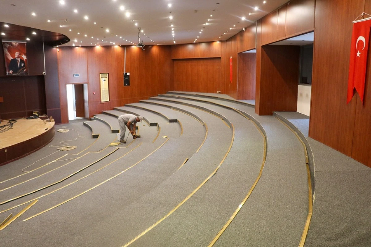 Gazipaşa Kültür Merkezi’nde Yenileme Çalışmaları Başladı