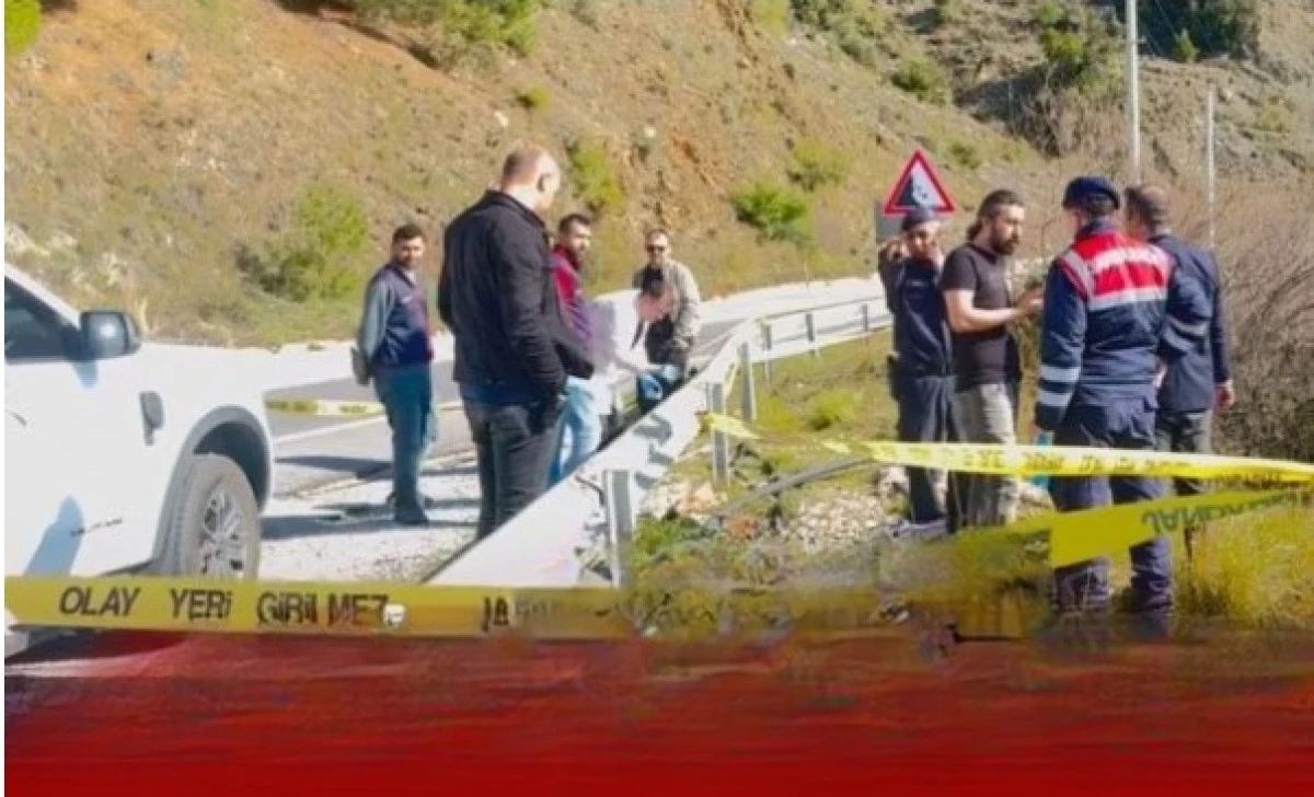 Gazipaşa&rsquo;da Yol Kenarında Bulunan Kadının &Ouml;l&uuml;m&uuml;yle İlgili Eşi G&ouml;zaltında