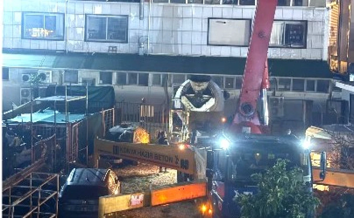 Gece Yarısı Beton D&ouml;k&uuml;m&uuml; Tepki &Ccedil;ekti: Mahalle Uykusuz Kaldı