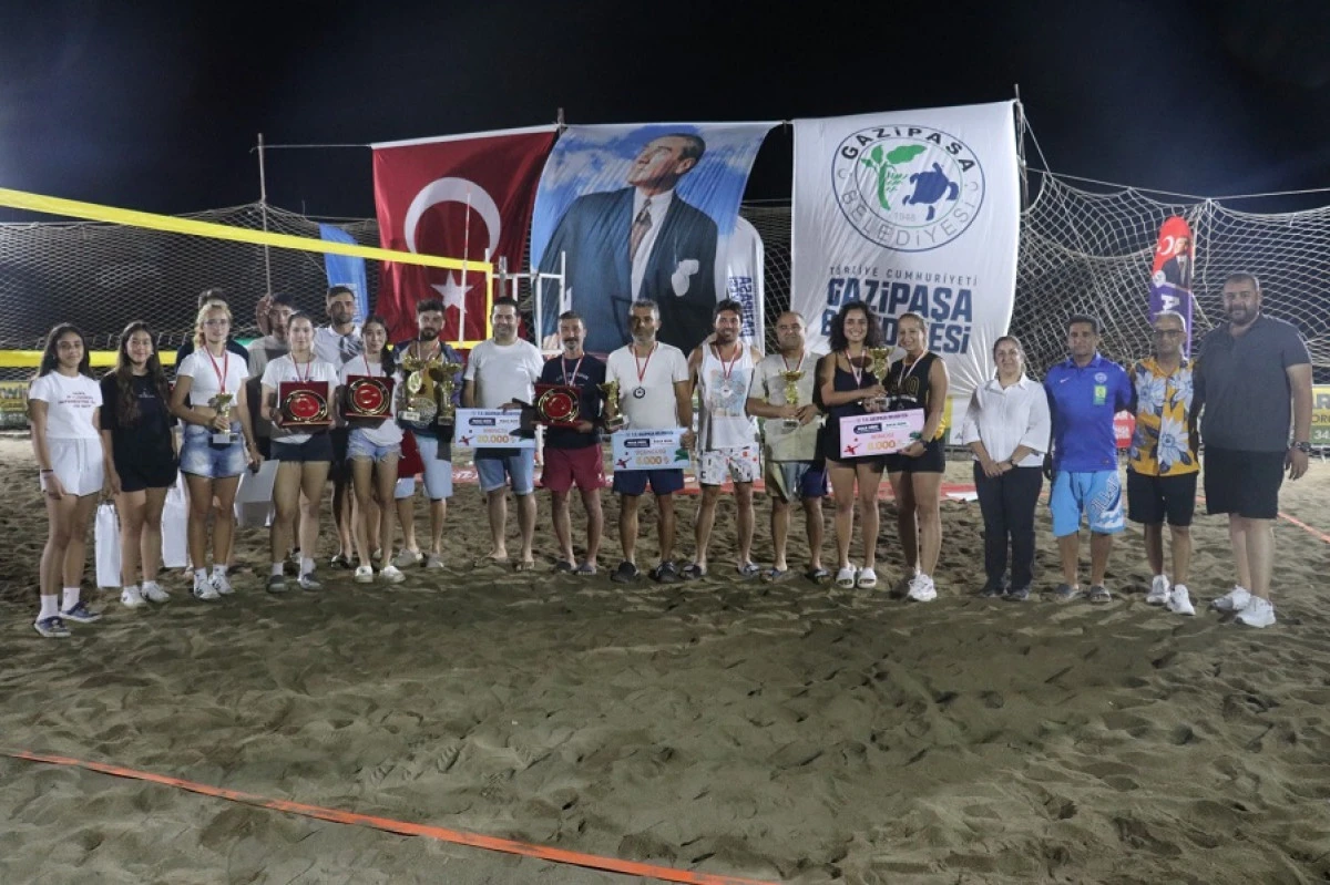 Geleneksel Halk Büfe Plaj Voleybolu Turnuvası Tamamlandı