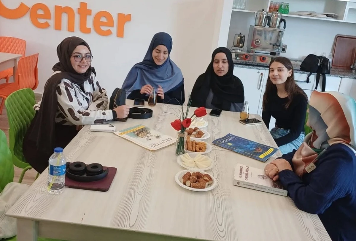 GEN&Ccedil;LER SİYER-İ NEBİ BULUŞMASINDA BİR ARAYA GELDİ