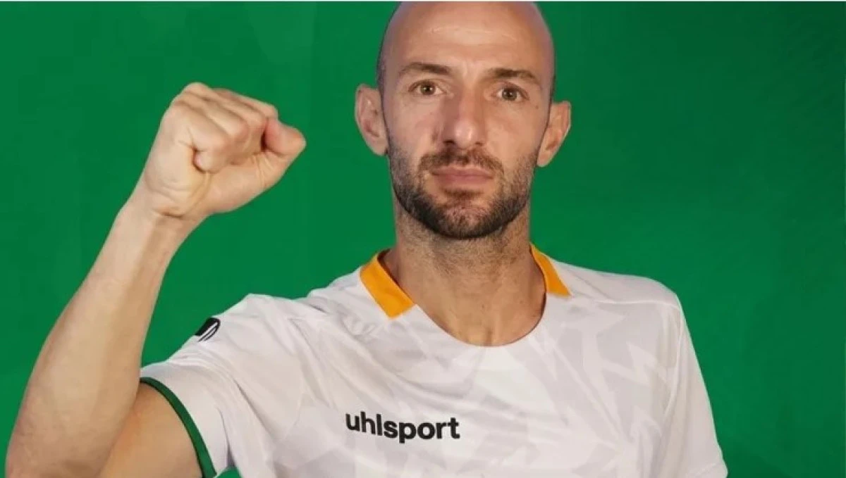 İmzayı Attı! Alanyaspor'un Eski Kaptanı Efecan Karaca'nın Yeni Takımı Belli Oldu