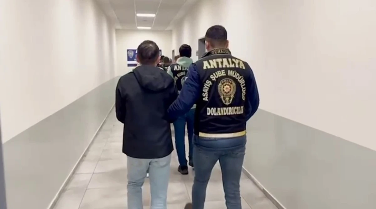 İşe Alma Vaadi İle Dolandırıcılık Yapan 7 Ş&uuml;pheli Yakalandı