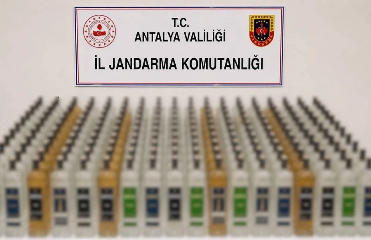 Ka&ccedil;ak İ&ccedil;kiye Jandarma Darbesi: Alanya Ve Manavgat'ta 208 Litre Ele Ge&ccedil;irildi