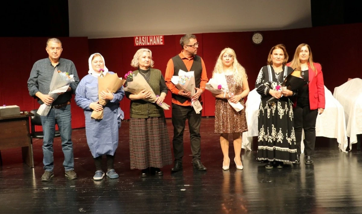 Kadınlar Konuşursa Gazipaşa&rsquo;da Sahnelendi