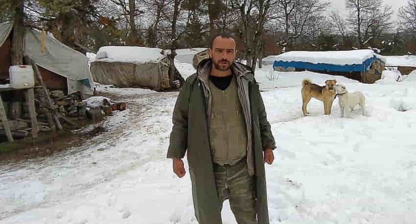 Kar nedeniyle yaylada mahsur kalan aile kurtarıldı