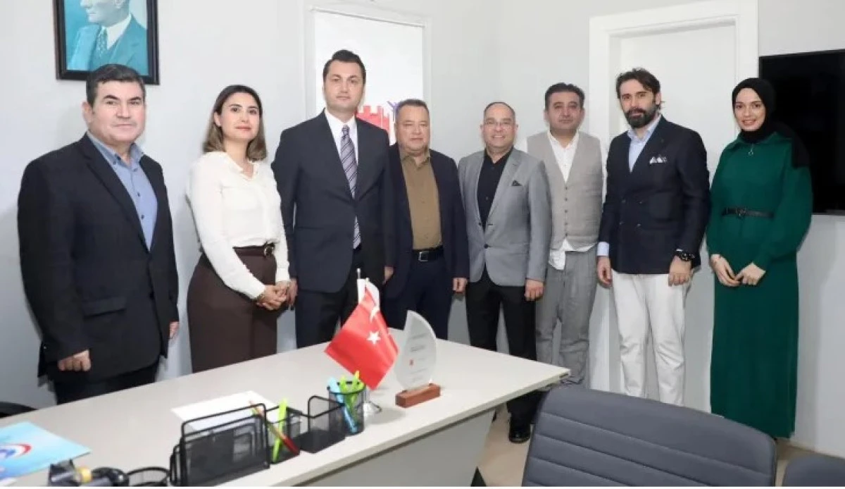 Kaymakam &Ouml;zt&uuml;rk&rsquo;ten Alanya Sağlık Turizmi Derneği&rsquo;ne Ziyaret