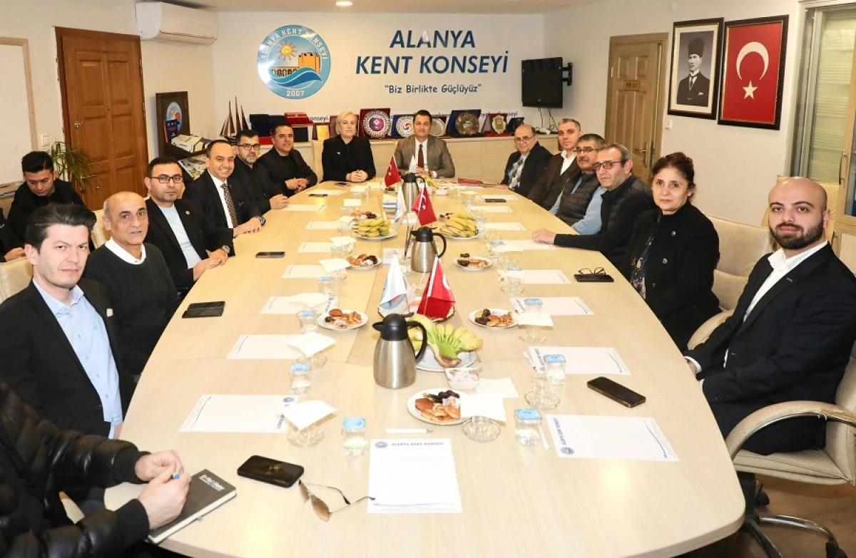 Kaymakam &Ouml;zt&uuml;rk&rsquo;ten Kent Konseyi&rsquo;ne Ziyaret