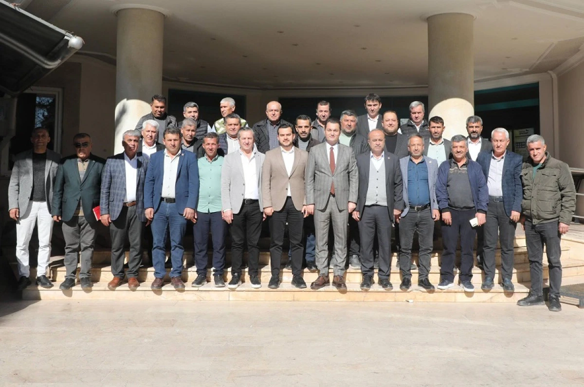 Kaymakam &Ouml;zt&uuml;rk&rsquo;ten Muhtarlar Derneği&rsquo;ne Ziyaret