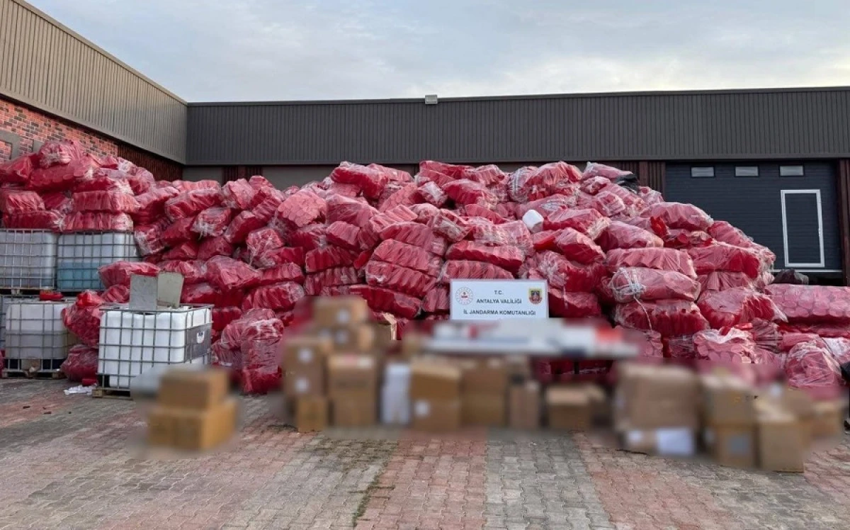 Kepez, Elmalı ve Konyaaltı’nda Jandarmadan Ardışık Kaçak ve Uyuşturucu Operasyonları