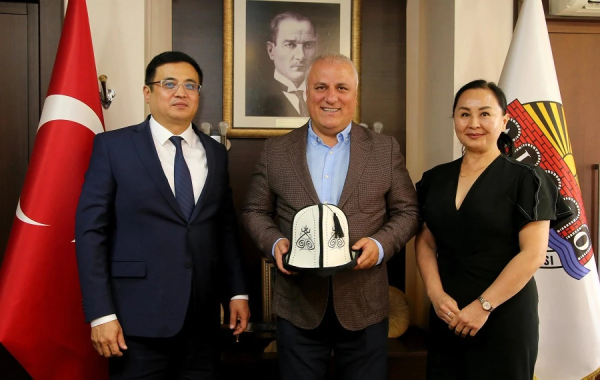 Kırgızistan Heyetinden ALTSO&rsquo;ya Ziyaret