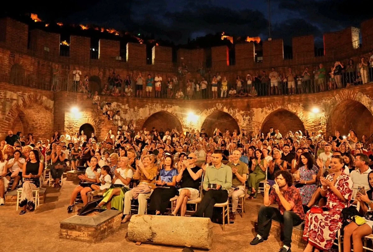 Kızılkule&rsquo;de M&uuml;ziğin B&uuml;y&uuml;s&uuml;: Alanya Klasik M&uuml;zik Festivali G&ouml;rkemli Bir Konserle Sona Erdi