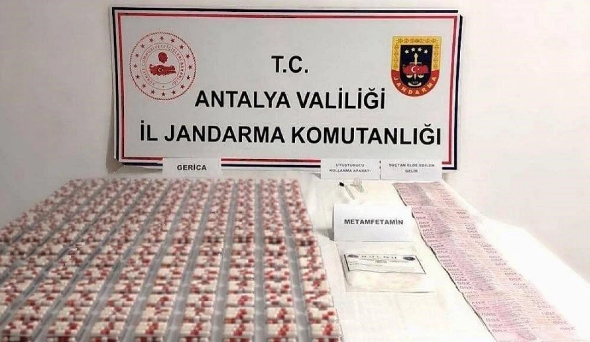 Konyaaltı'nda Uyuşturucu Operasyonu: Binlerce Hap Ele Ge&ccedil;irildi