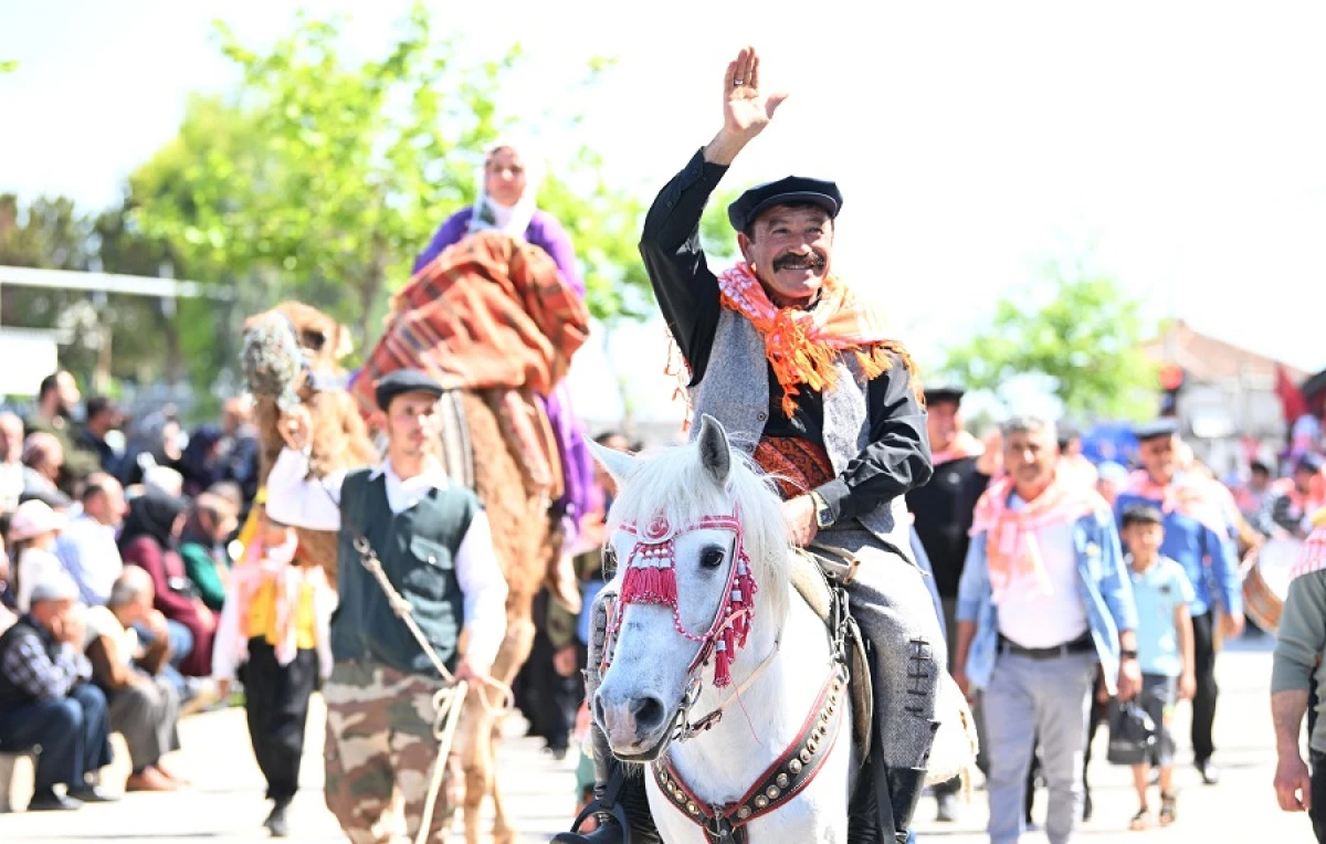 Kumluca&rsquo;da Y&ouml;r&uuml;k G&ouml;&ccedil;&uuml; Coşkusu Festivali Başlattı