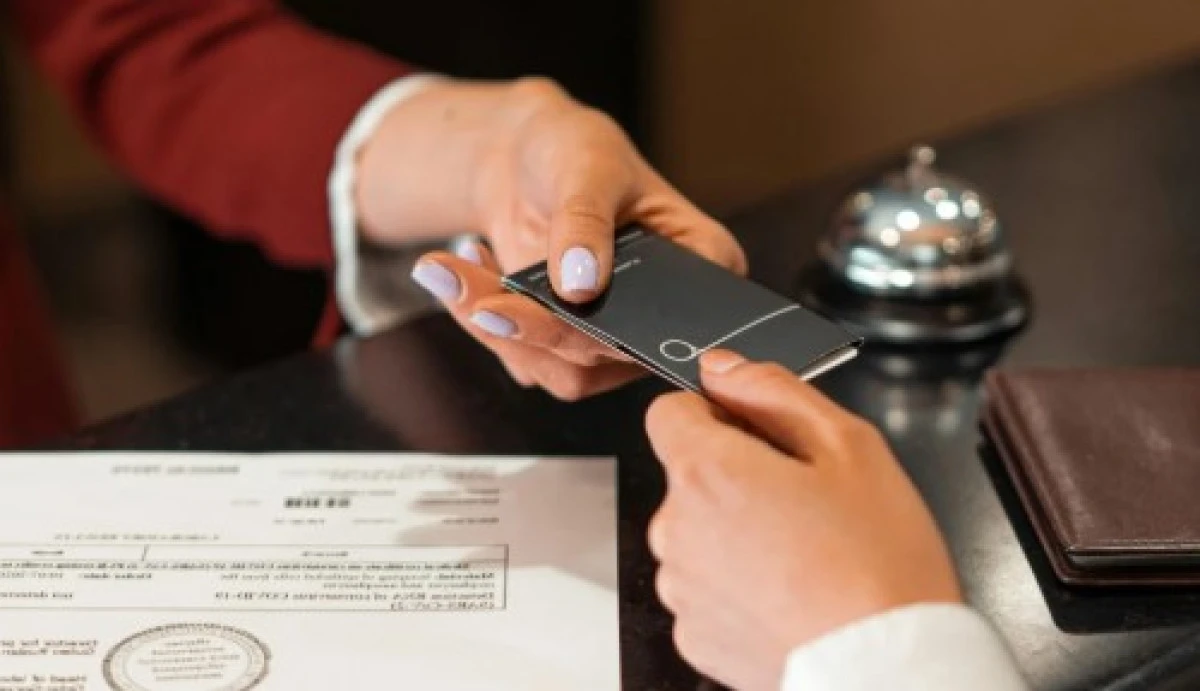 KVKK: Otellerin Kimlik Fotokopisi Talep Etmesi Hukuka Aykırı