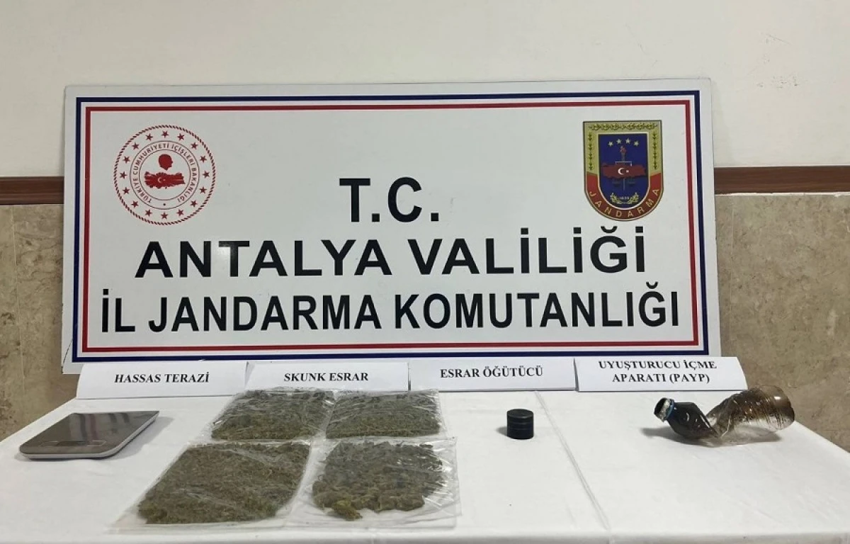 Manavgat&rsquo;ta Uyuşturucu Operasyonu: Skunk Ele Ge&ccedil;irildi