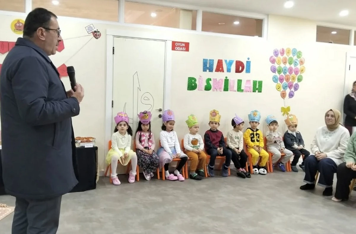 M&uuml;ft&uuml; Seven &Ouml;ğrencilerle Yerli Malı Haftasında Buluştu