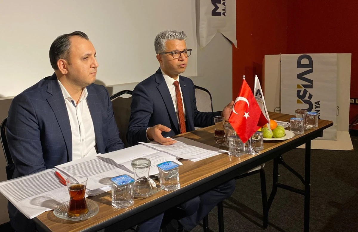 M&Uuml;SİAD Alanya&rsquo;dan Esnafa Finansman Desteği Anlatıldı