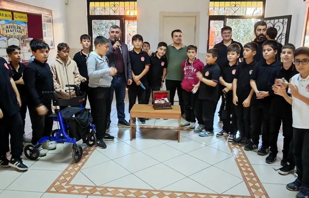 Nebahat Şifa Anadolu İmam Hatip Lisesi&rsquo;nden Taha Mira&ccedil;&rsquo;a destek