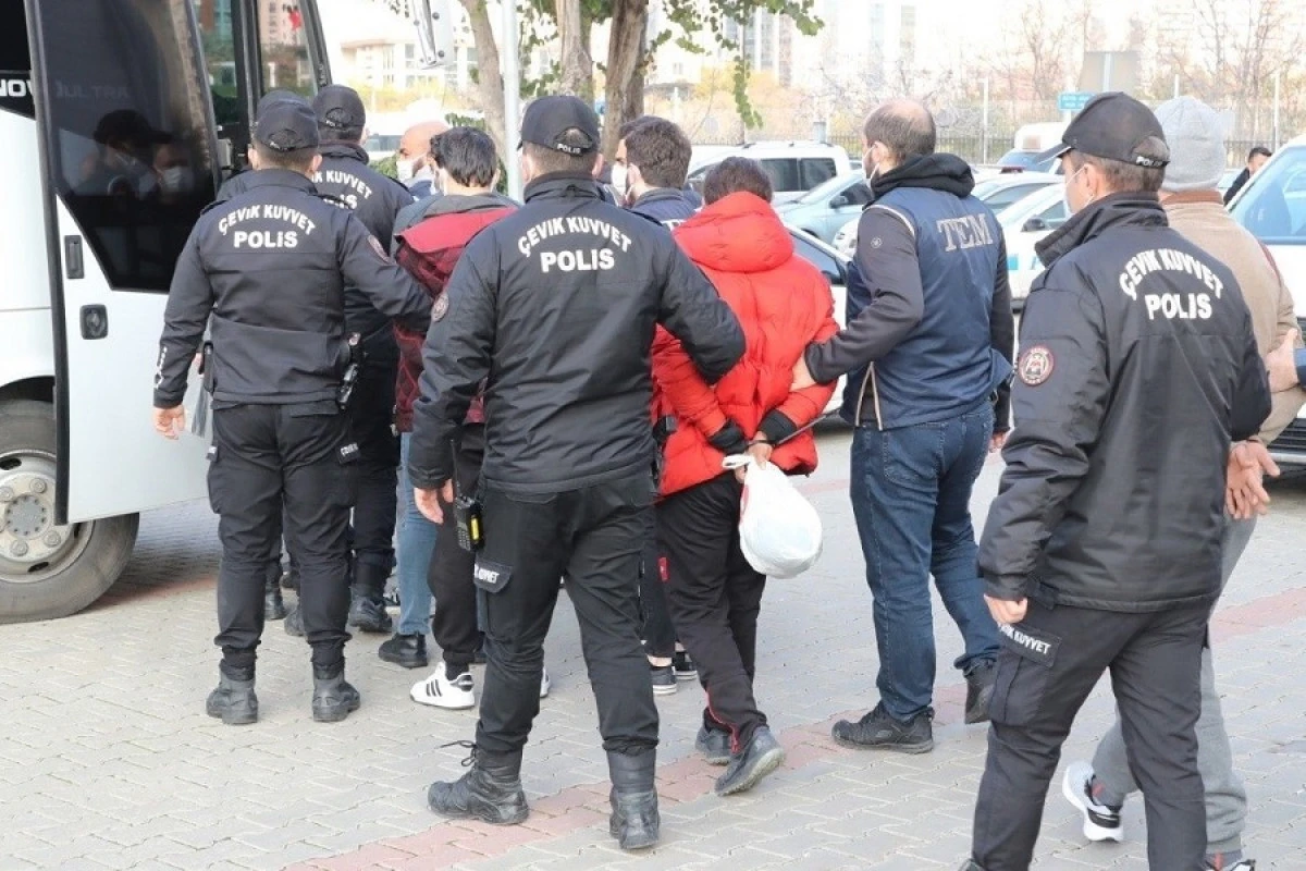 Nitelikli Dolandırıcılık Su&ccedil;undan 3 Ş&uuml;pheli Yakalandı