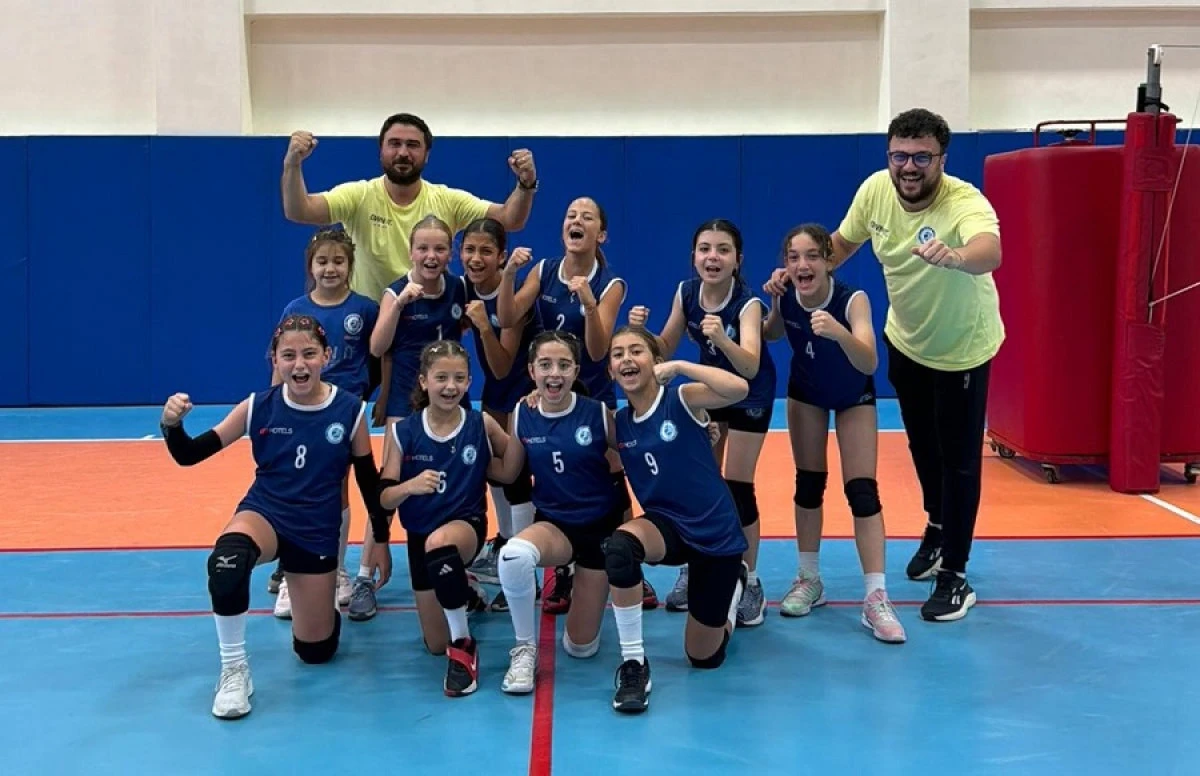 ON Hotels Erse Mini Voleybol Takımı Antalya&rsquo;da Yarı Finalde