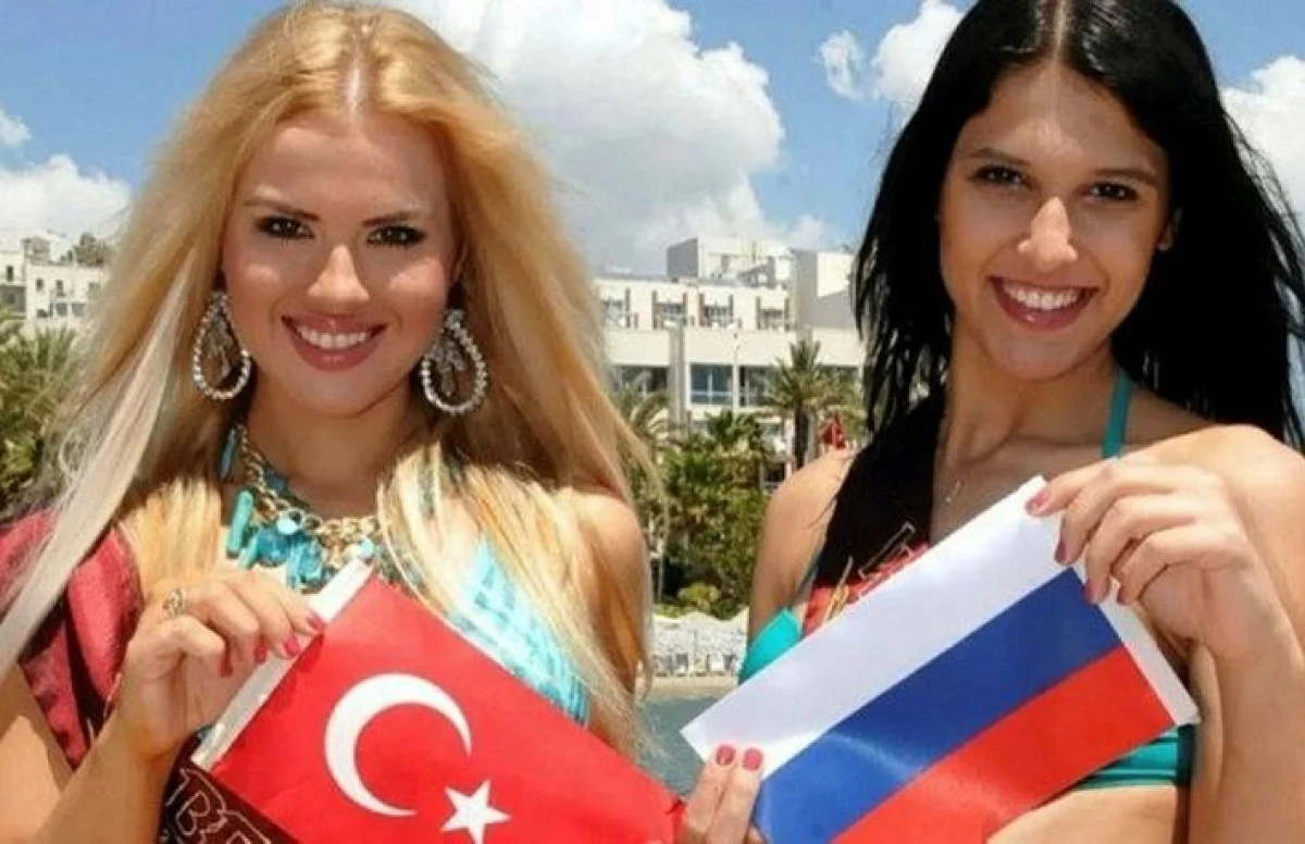 Rus Turistlerin Gözdesi Abhazya, Yaz Sezonunda Türkiye’yi Geride Bıraktı