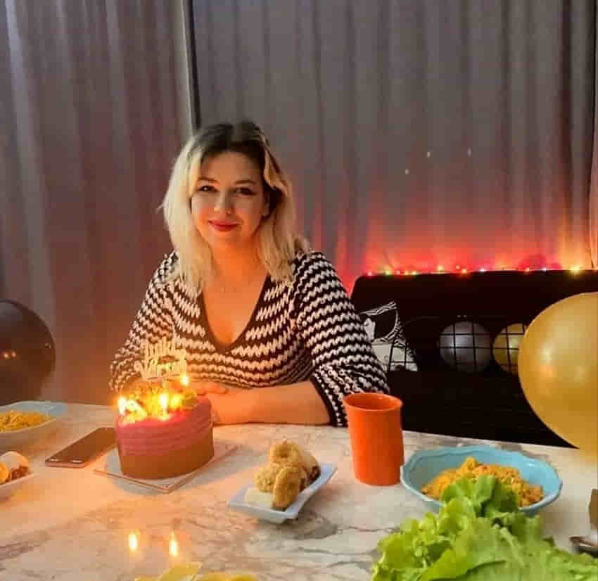 Ahu Aşkın'a Doğum Günü Süprizi