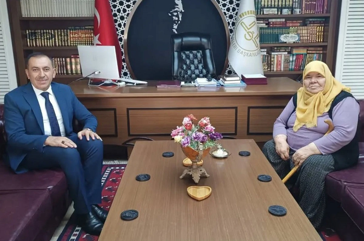 Şehit polis Coşkun Nazilli&rsquo;nin annesinden M&uuml;ft&uuml; Seven&rsquo;e ziyaret