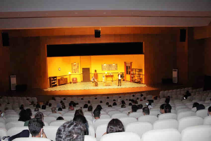 Takıntılar Manavgat ve Alanya’da sahnelendi