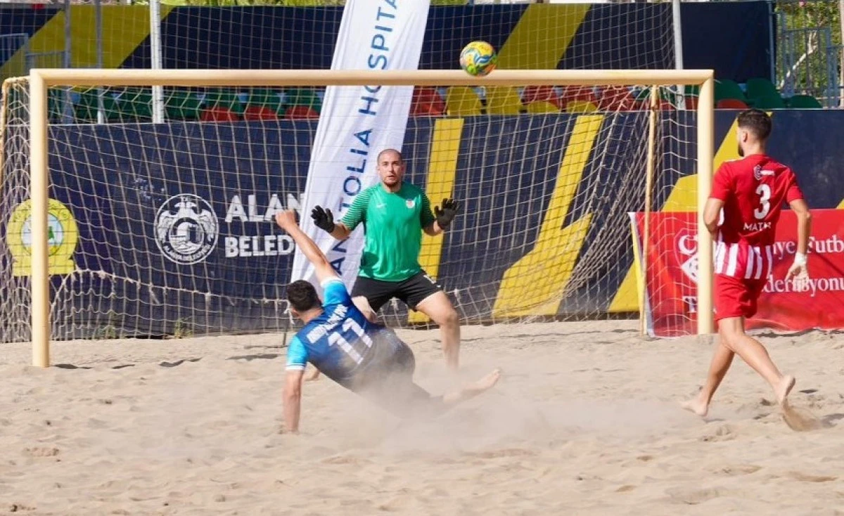 TFF Plaj Futbolu Süper Finalleri Alanya’da Başladı