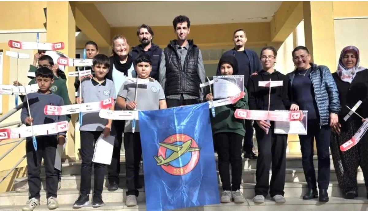 THK Alanya’dan Tırılar Ortaokulu’nda Model Uçak Kursu