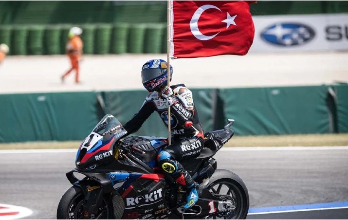 Toprak Razgatlıoğlu 3. Kez Dünya Şampiyonu Oldu!