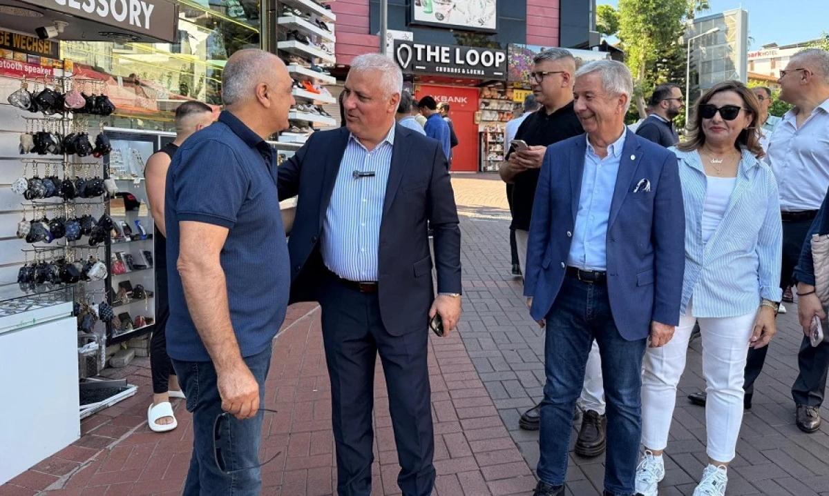 Turizm Esnafından Eray Erdem&rsquo;e Destek