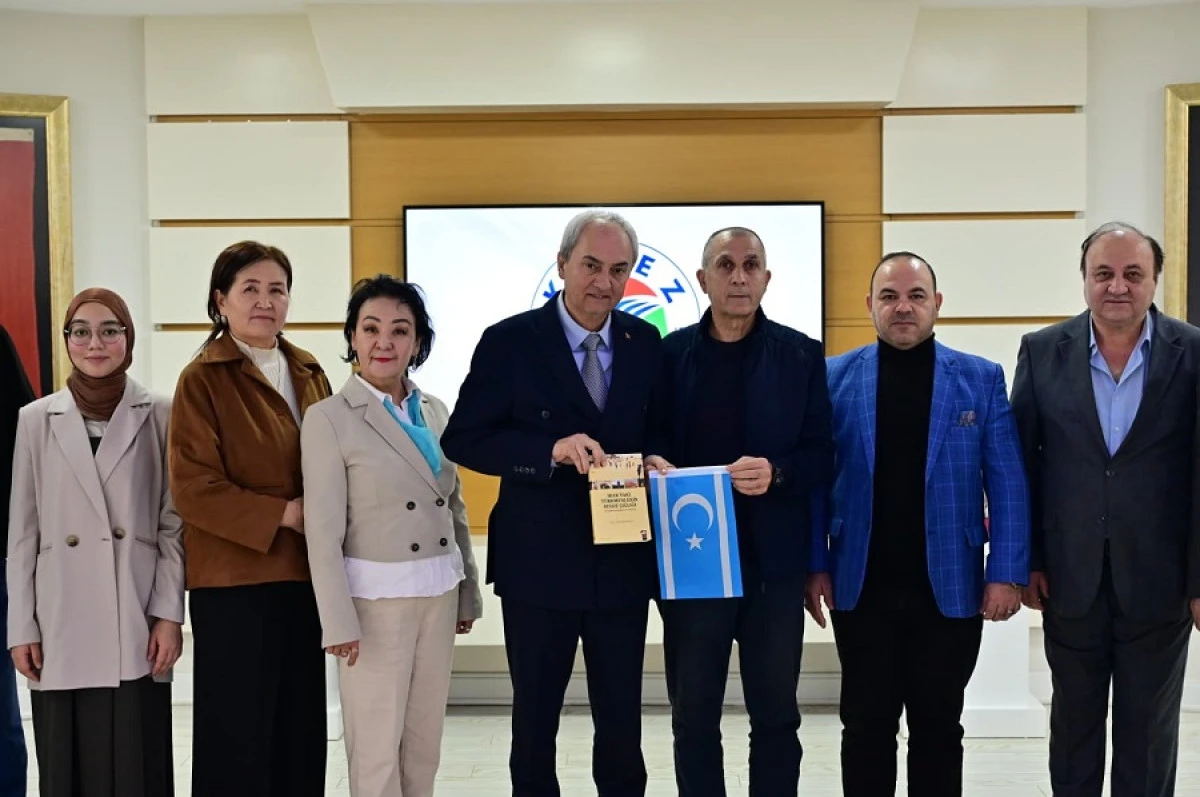 Türk Dünyası Antalya Dayanışma Birliği’nden Kepez Belediyesi’ne tarihi ziyaret