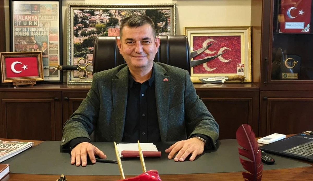 T&uuml;rkdoğan&rsquo;dan Alanya Belediyesi&rsquo;ne Sert &Ccedil;ıkış: &ldquo;Asın Tabloyu!&rdquo;
