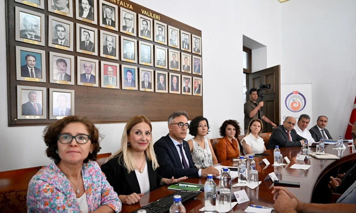 Vali Şahin: Amacımız Denizlerimizi Temiz Tutmak