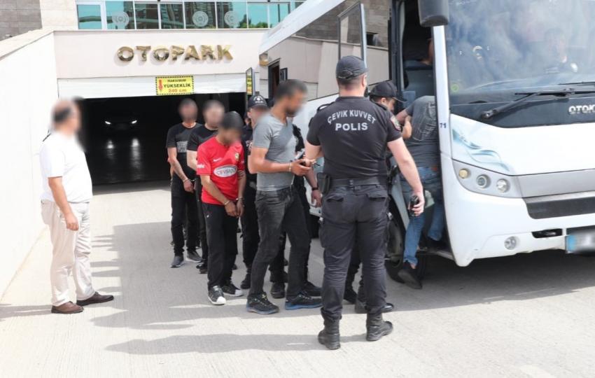 Antalya'da Asayiş Operasyonu: 160 Aranan Kişi Yakalandı!