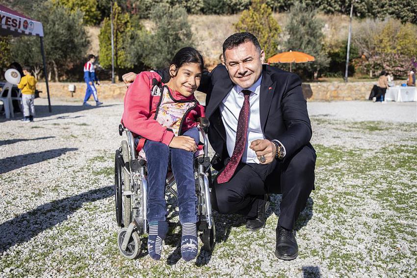 Başkan Yücel Engelli Bireyler İle Piknikte Buluştu