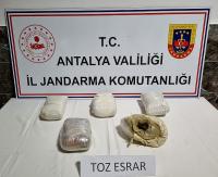  Antalya'da 5 kilogram toz esrar ele geçirildi