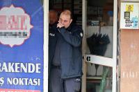  Müzakereci polisin bir sözü, kilitli kapıyı açtırdı